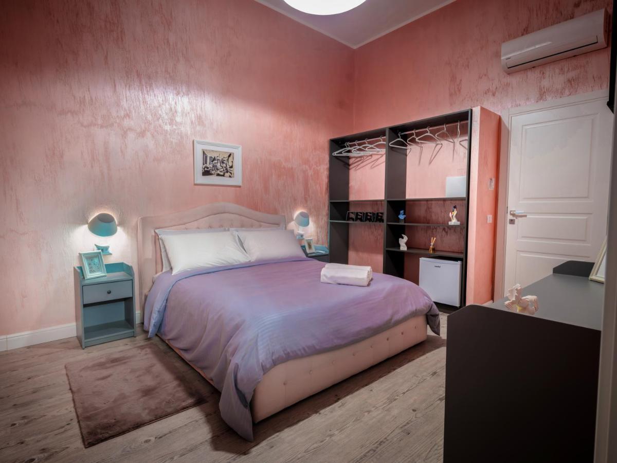 Momarooms Naples Extérieur photo